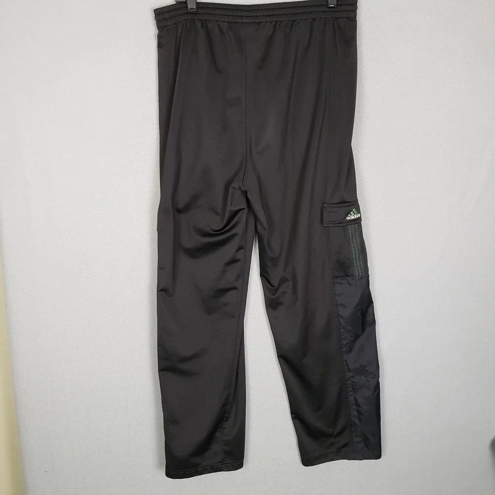 Adidas Men's Size M Cargo Pocket Utility Pants Athleisure Athletic Performance
